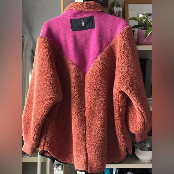 FP Movement Fall To Rise Fleece Quarter Snap brown and pink - Picture 5 of 6